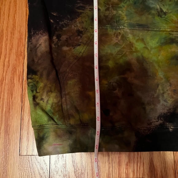 Women’s/Uni-sex, Dark Tye-die Hoodie, Size Medium, - Picture 4 of 6